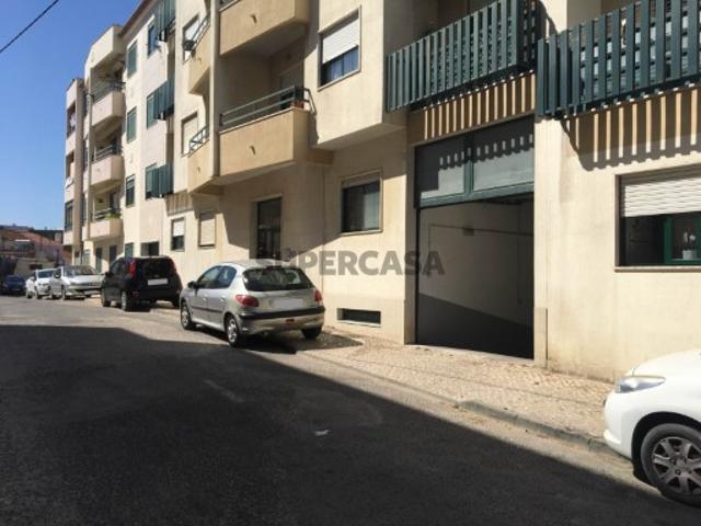 Garagem venda em Setúbal, Santos Nicolau