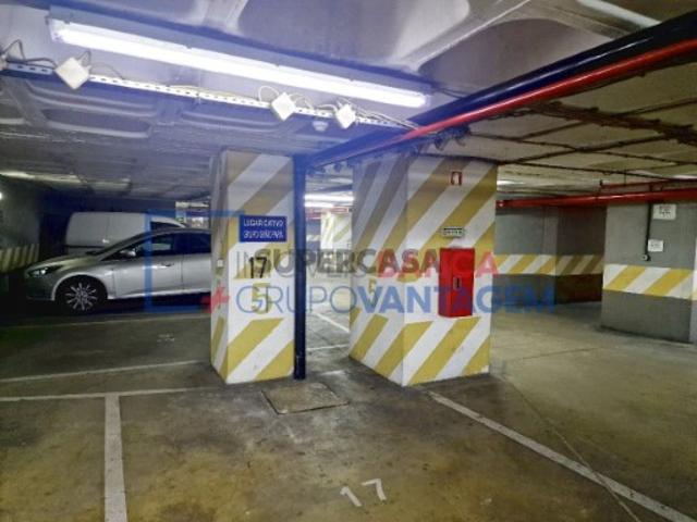 Garagem venda em Santa Maria Maior, Lisboa
