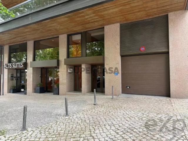 Garagem venda em Santa Maria Maior, Lisboa