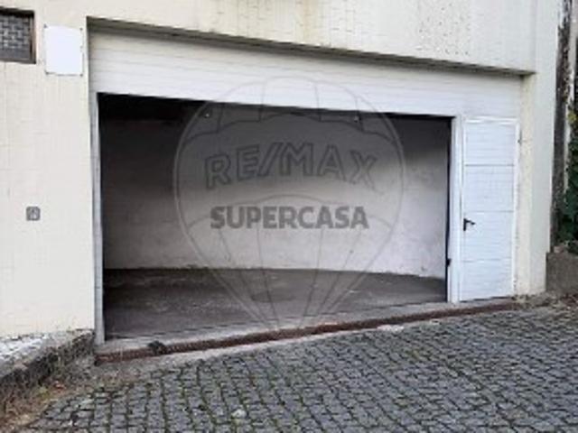 Garagem venda em Vale De Cambra, Aveiro