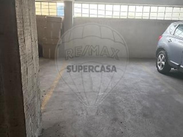Garagem venda em Vale De Cambra, Aveiro