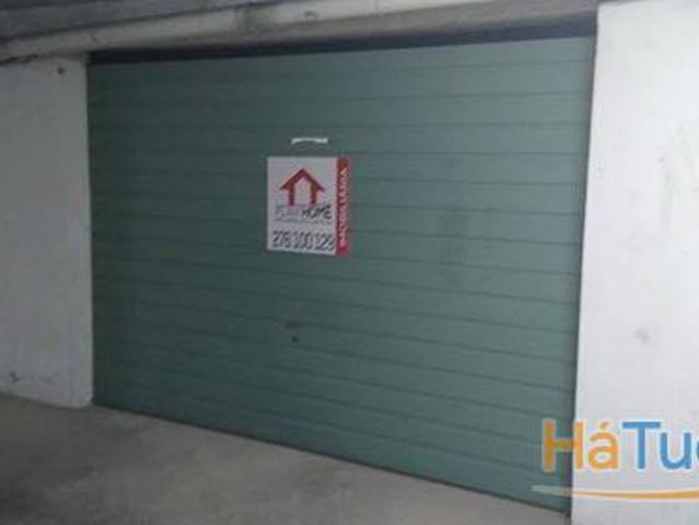 Garagem venda em Chaves, Vila Real