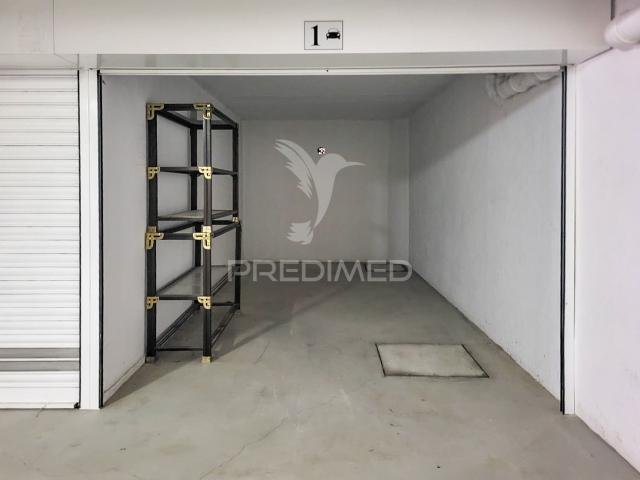 Garagem venda em Évora