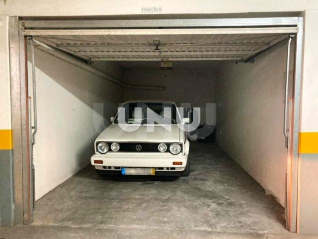 Garagem venda em Marzovelos, Viseu