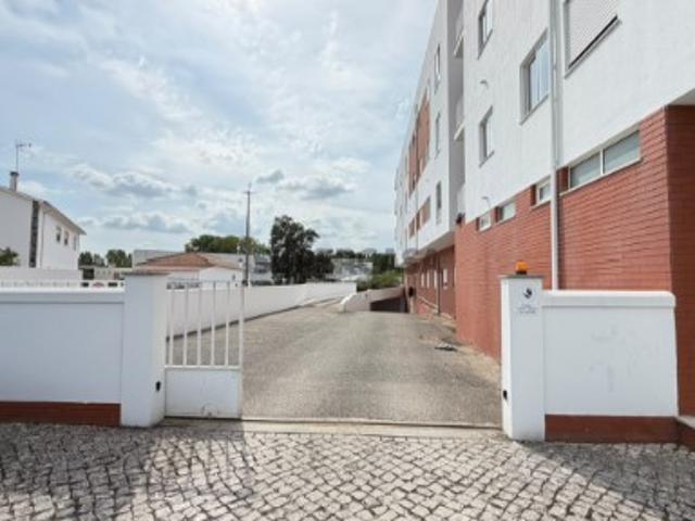 Garagem venda em Rio Maior