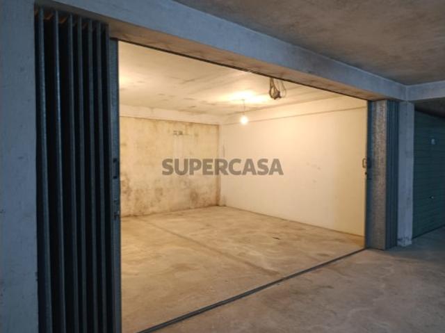 Garagem venda em Arcozelo, Braga