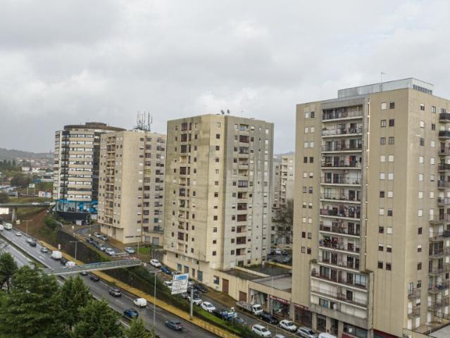 Garagem venda em Escudeiros e Penso (Santo Estêvão e São Vicente), Braga