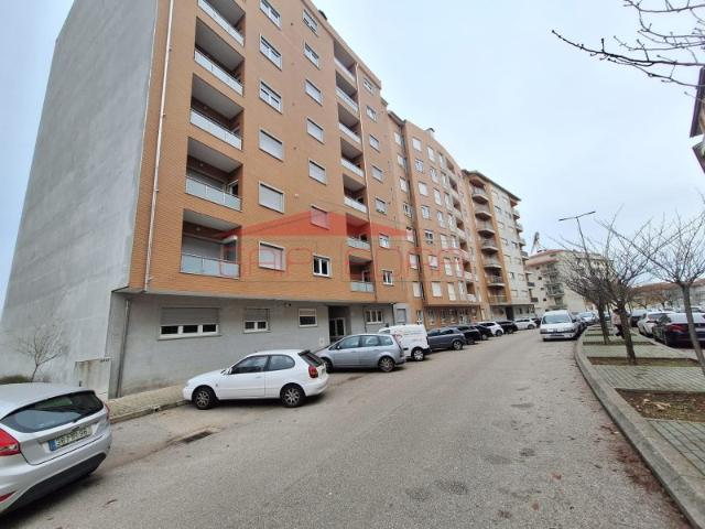Garagem venda em Bragança