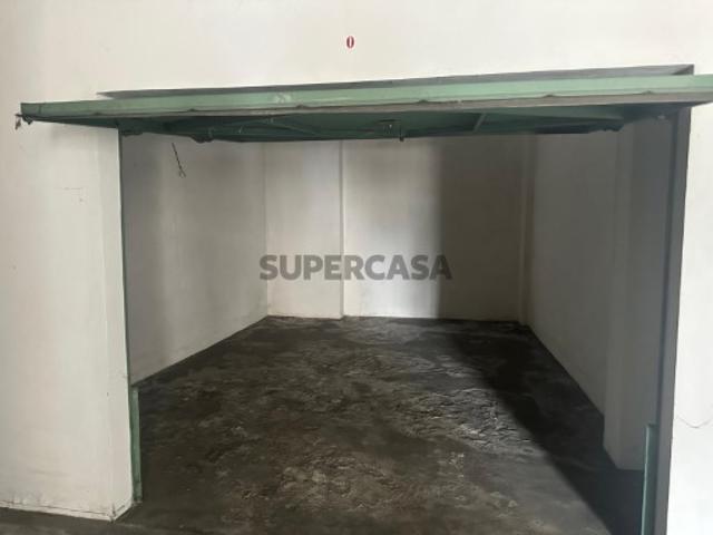 Garagem venda em Albergaria-a-velha, Aveiro