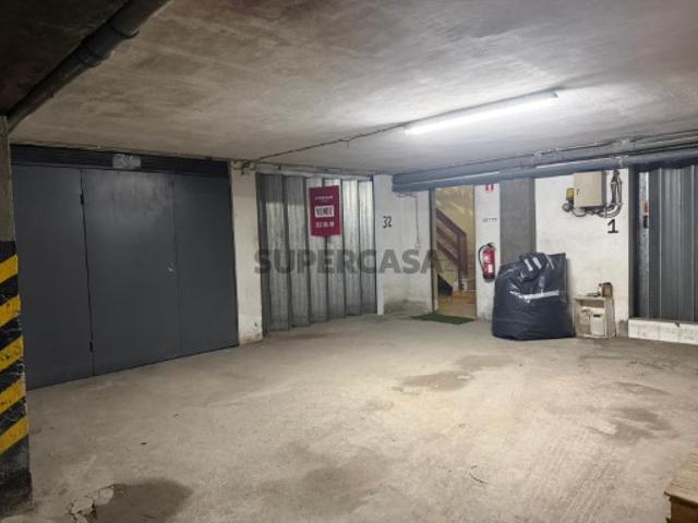 Garagem venda em Gavião, Braga