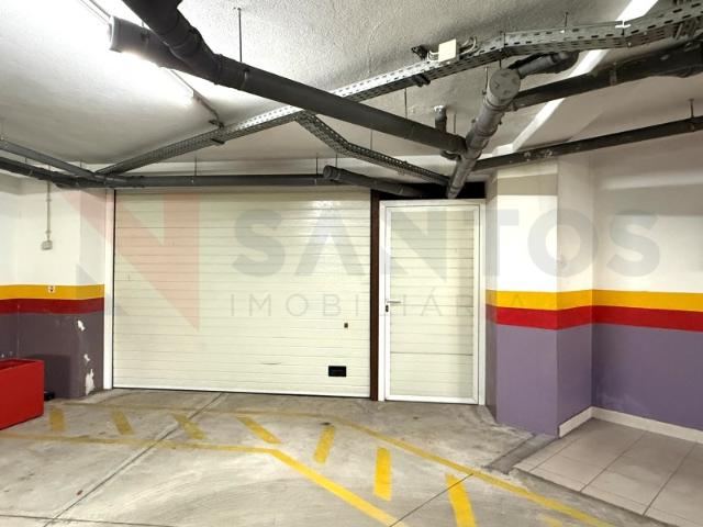 Garagem alugar em Felgueiras, Porto