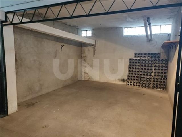 Garagem venda em Marzovelos, Viseu