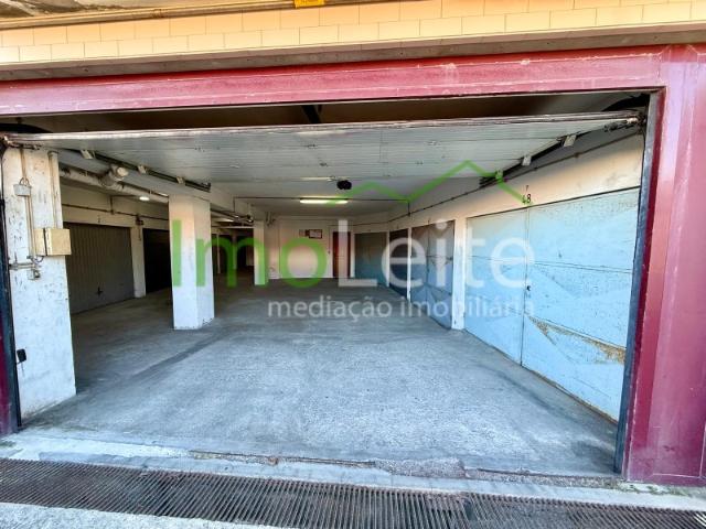 Garagem venda em Vila Do Conde, Porto