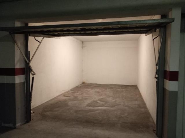 Garagem alugar em Feira Nova, Amares