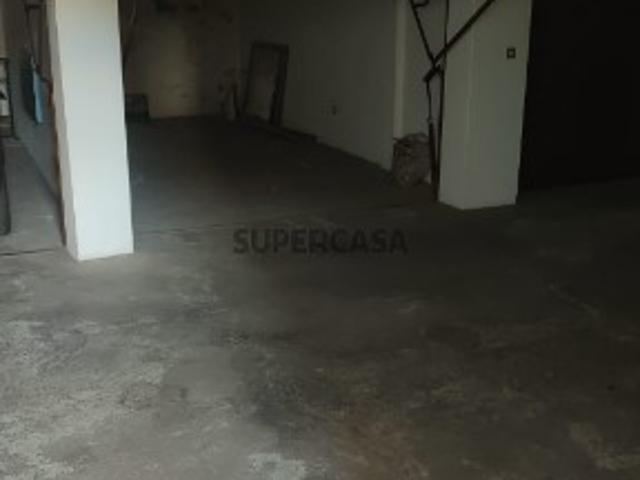 Garagem venda em Entroncamento, Santarém