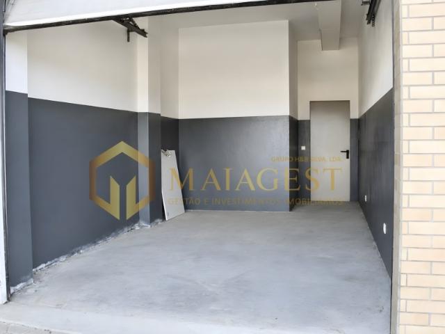 Garagem venda em Vila Nova De Gaia, Porto