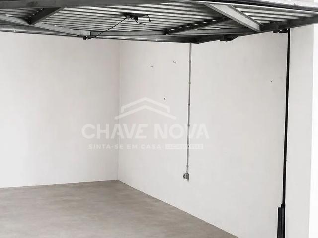 Garagem venda em Vila Nova De Gaia, Porto