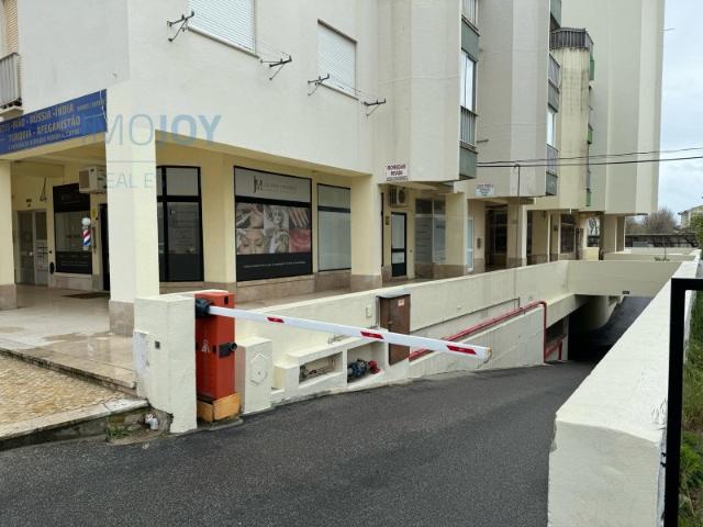 Garagem venda em Carcavelos, Cascais