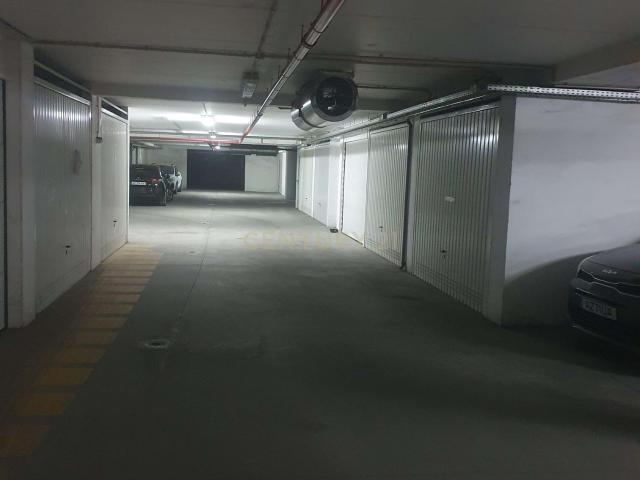 Garagem venda em Bairro das Mesuras, Viseu