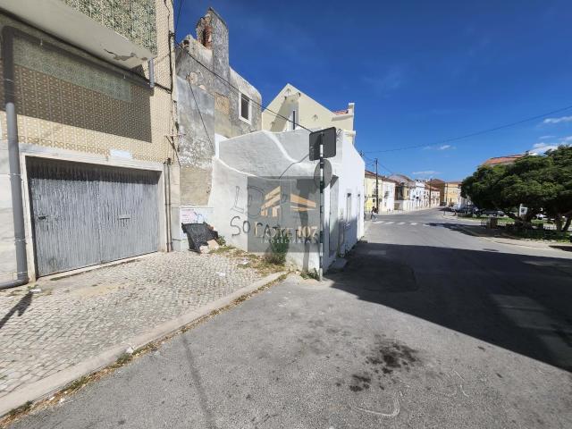 Garagem venda em Lavradio, Setúbal