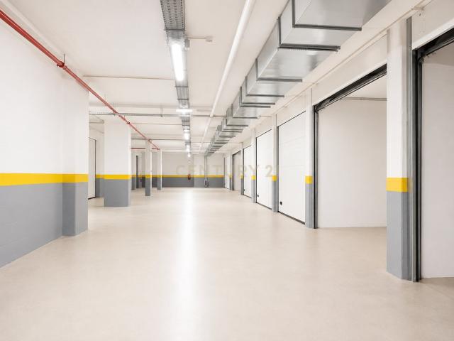Garagem venda em Torres Novas, Santarém