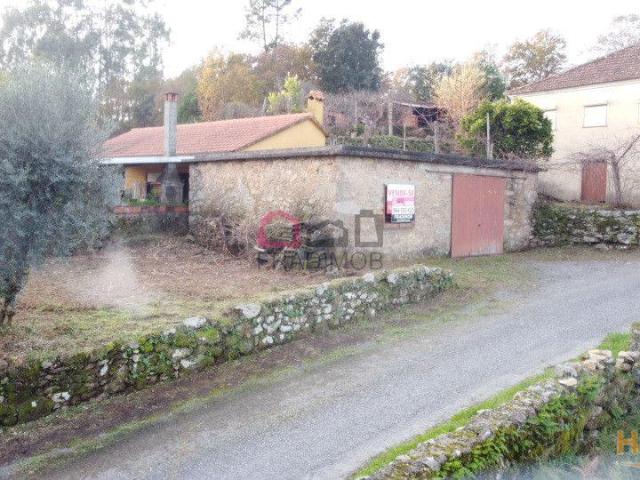 Garagem venda em Oliveira De Frades, Viseu