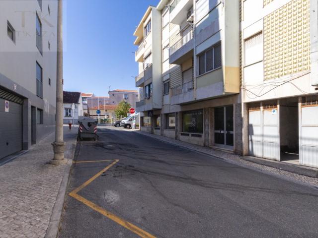 Garagem venda em Loures