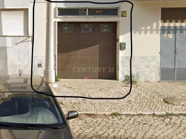 Garagem venda em Caparica, Setúbal
