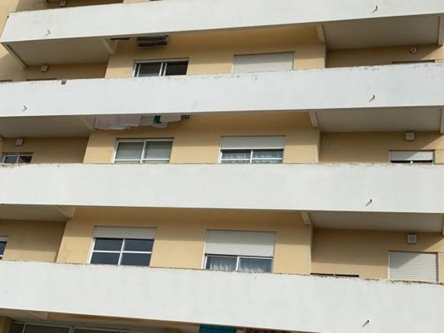 Garagem alugar em Nova Azeda, Setúbal