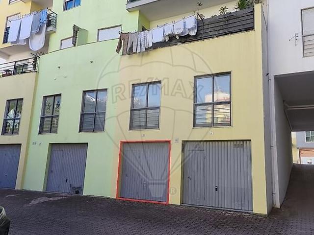 Garagem alugar em Urbanização dos Barris, Alcochete