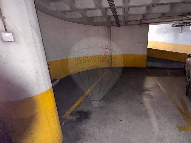 Garagem alugar em Évora (São Mamede, Sé, São Pedro e Santo Antão), Évora
