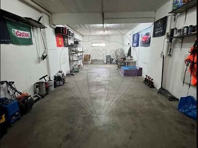 Garagem alugar em Massamá, Massamá e Monte Abraão