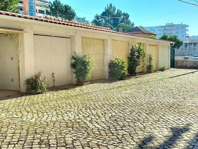 Garagem alugar em Casa Branca, Coimbra