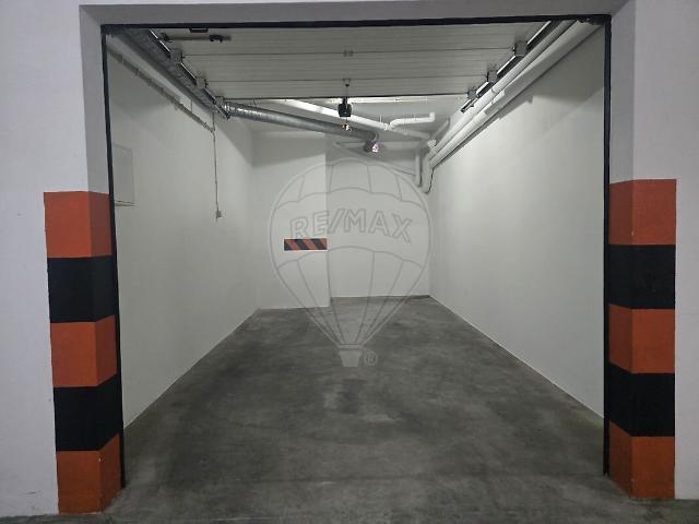 Garagem alugar em Torres Novas