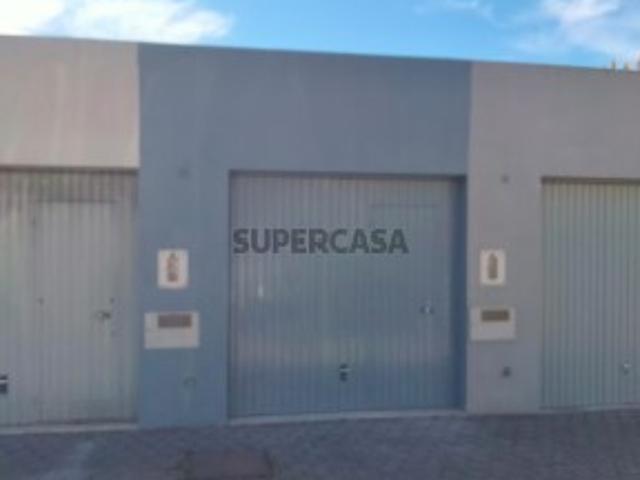 Garagem venda em Moita, Setúbal