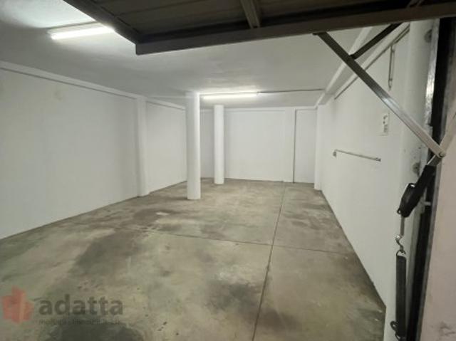 Garagem alugar em Coimbrã, Ribeira De Frades