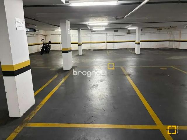 Garagem venda em Região Geográfica Imediata de Florianópolis, Desterro