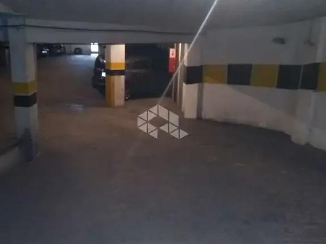 Garagem venda em Região Geográfica Imediata de Porto Alegre, Região Metropolitana de Porto Alegre