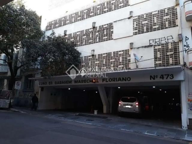 Garagem venda em Região Geográfica Imediata de Porto Alegre, Região Metropolitana de Porto Alegre