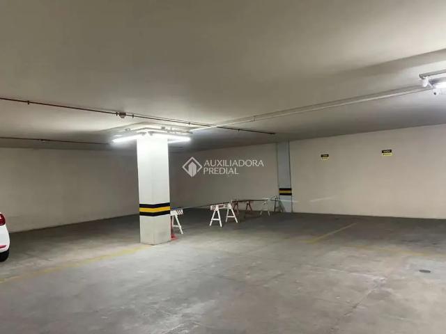 Garagem venda em Região Geográfica Imediata de Porto Alegre, Região Metropolitana de Porto Alegre