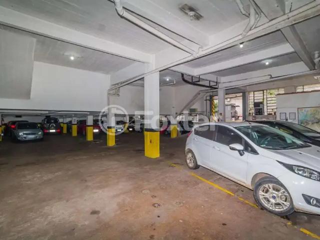 Garagem venda em Região Geográfica Imediata de Porto Alegre, Região Metropolitana de Porto Alegre
