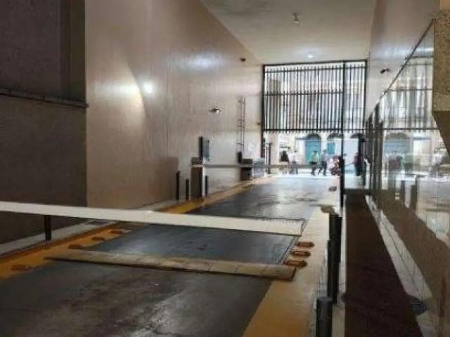 Garagem venda em Região Geográfica Imediata do Rio de Janeiro, Região Metropolitana do Rio de Janeiro