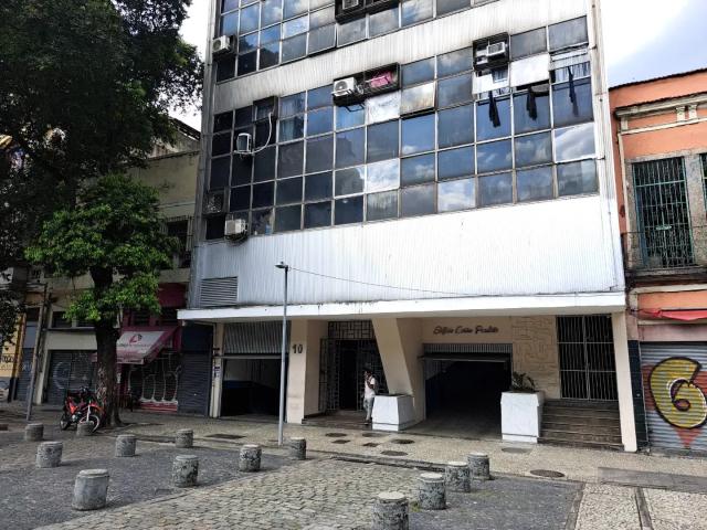 Garagem venda em Região Geográfica Imediata do Rio de Janeiro, Região Metropolitana do Rio de Janeiro