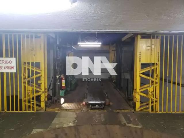 Garagem venda em Região Geográfica Imediata do Rio de Janeiro, Região Metropolitana do Rio de Janeiro