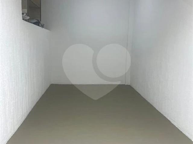 Garagem venda em Região Imediata de São Paulo, Região Metropolitana de São Paulo