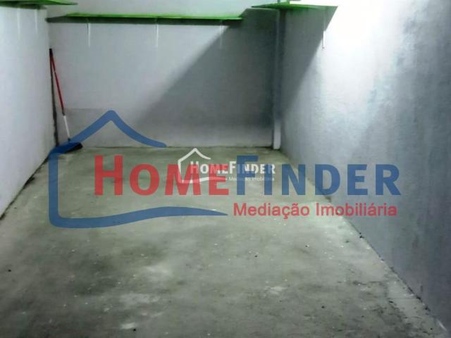 Garagem venda em São José de São Lázaro, Braga