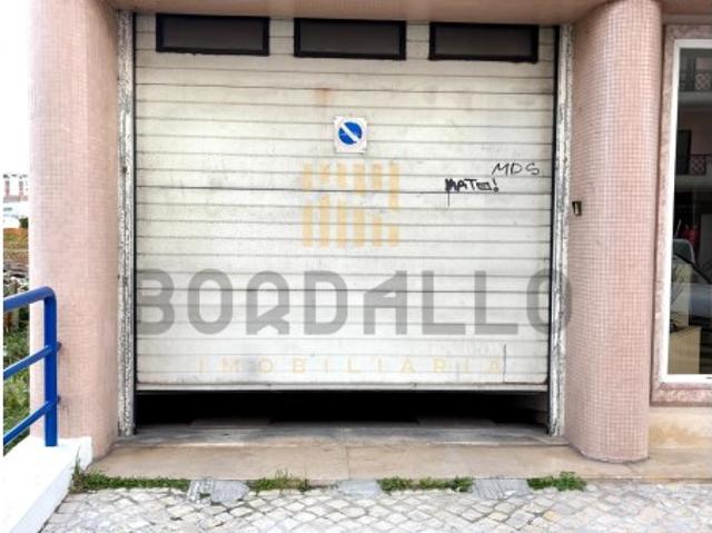 Garagem venda em Caldas Da Rainha, Leiria