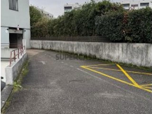 Garagem venda em Valença