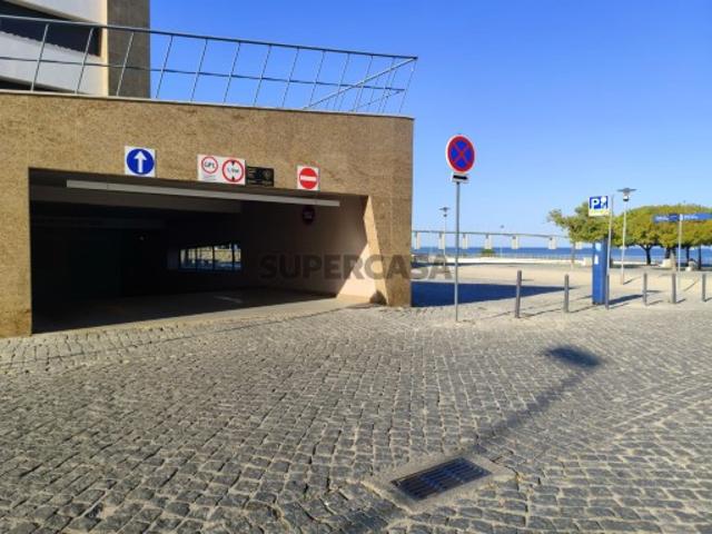 Garagem venda em Lisboa