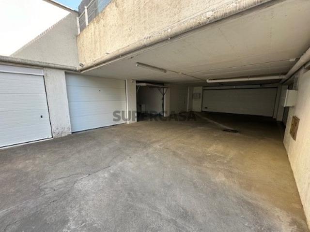Garagem venda em Lisboa